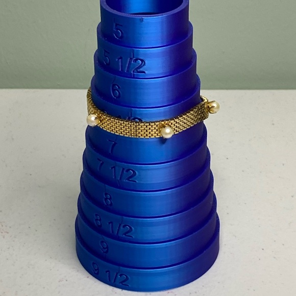 Gold Tone Mesh Faux Pearl Bracelet - Picture 1 of 7